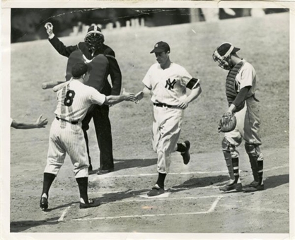 1948 Joe DiMaggio Home Run Original Wire Photo  